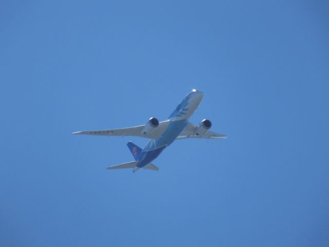 Boeing 787-8 (B-2732) - CZ305 prior to turn to commence final approach to Auckland Airport