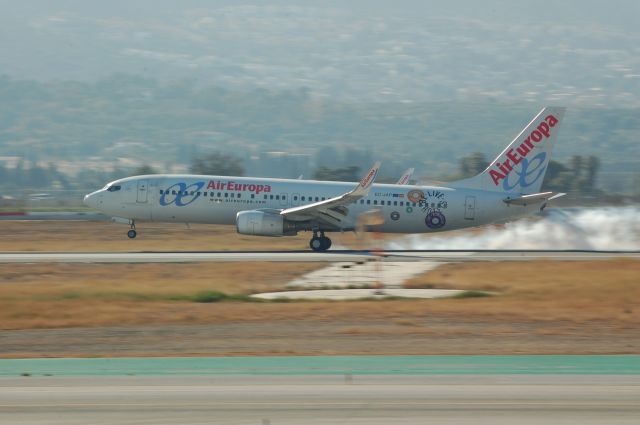 Boeing 737-700 (EC-JAP)