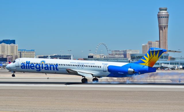 McDonnell Douglas MD-88 (N414NV) - N414NV Allegiant Air 1989 McDonnell Douglas MD-88 - cn 49766 / ln 1657 - Las Vegas - McCarran International Airport (LAS / KLAS)br /USA - Nevada August 8, 2014br /Photo: Tomás Del Coro