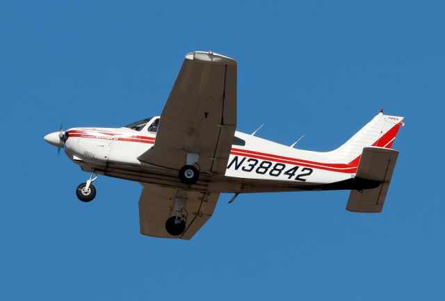 Piper Cherokee (N38842)