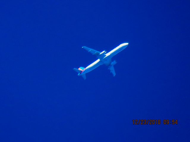 Airbus A321 (N524UW)