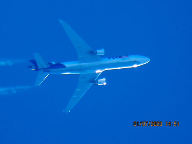 Boeing MD-11 (N588FE)