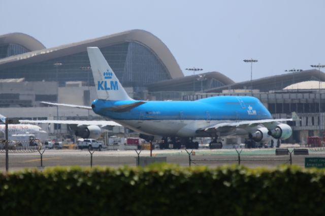 Boeing 747-400 (PH-BFV)
