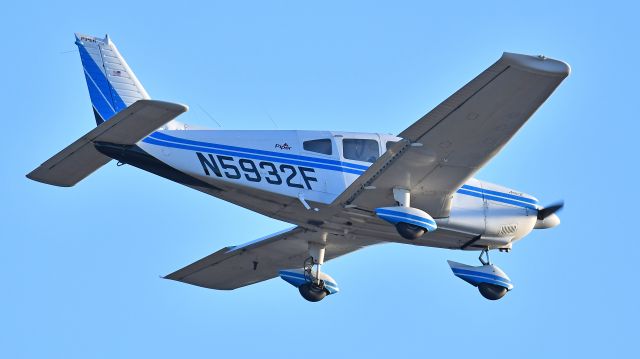 Piper Cherokee (N5932F) - Piper PA-28 (N5932F) arrives at KRDU Rwy 23R on 12/04/2019 at 4:15 pm.