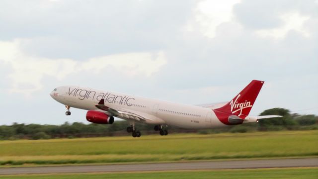 Airbus A330-300 (G-VGBR)