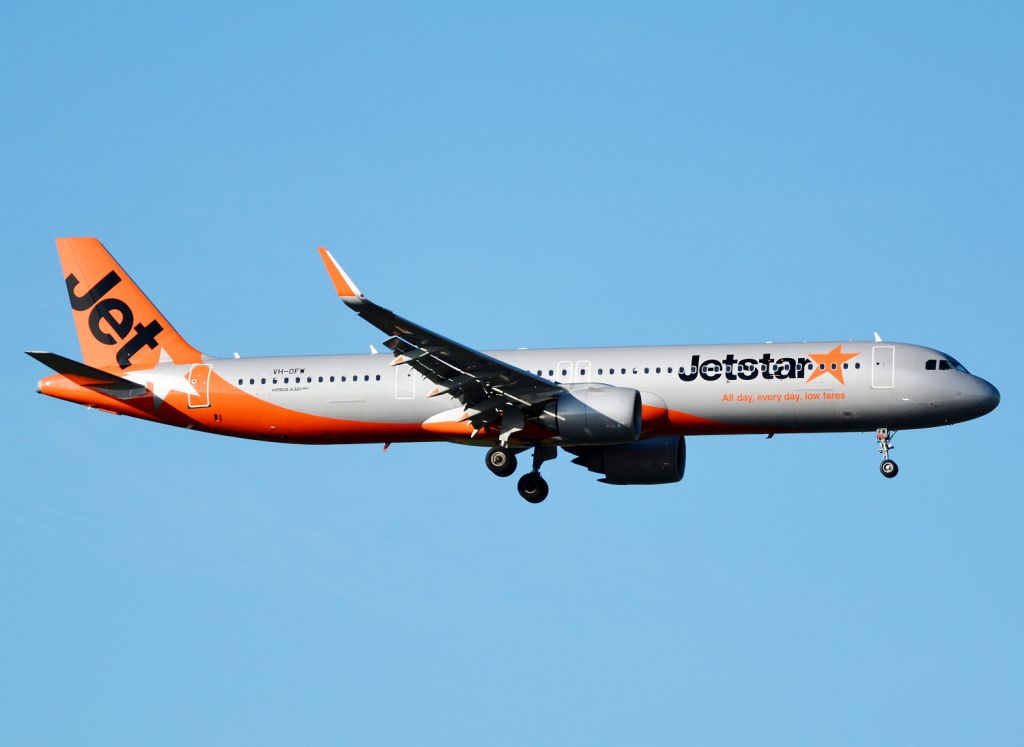 Airbus A321neo (VH-OFW)