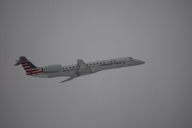 Embraer ERJ-145 (N655AE) - N655AE soars out of Ithaca, NY (KITH) bound for Philadelphia, PA (KPHL) as PDT4987 after being delayed by an hour and a half (12-22-18 @ 1:32 PM EST)