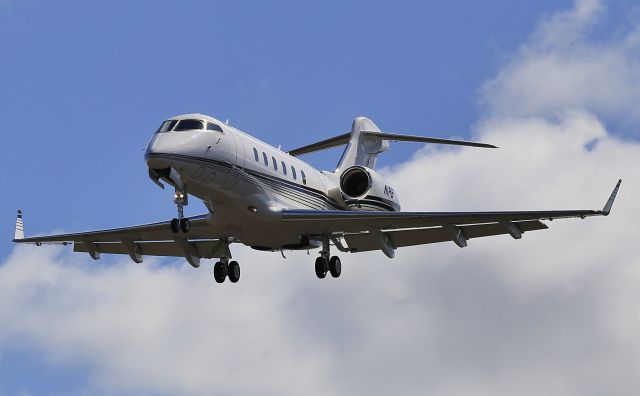 Bombardier Challenger 300 (N1RB) - 3-29-19 ARRIVING FROM KUES