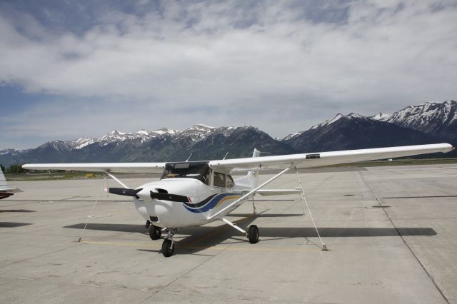 Cessna Skyhawk (N236SP)