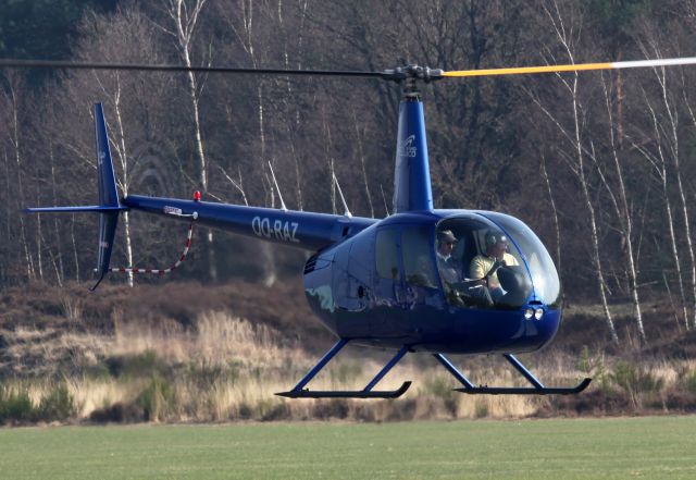 Robinson R-44 (OO-RAZ)