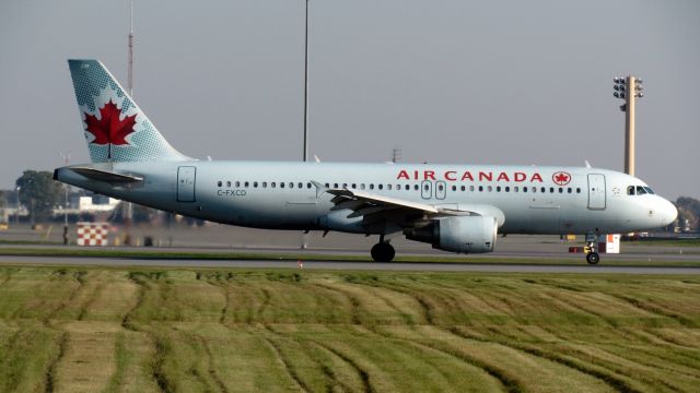 Airbus A320 (C-FXCD)
