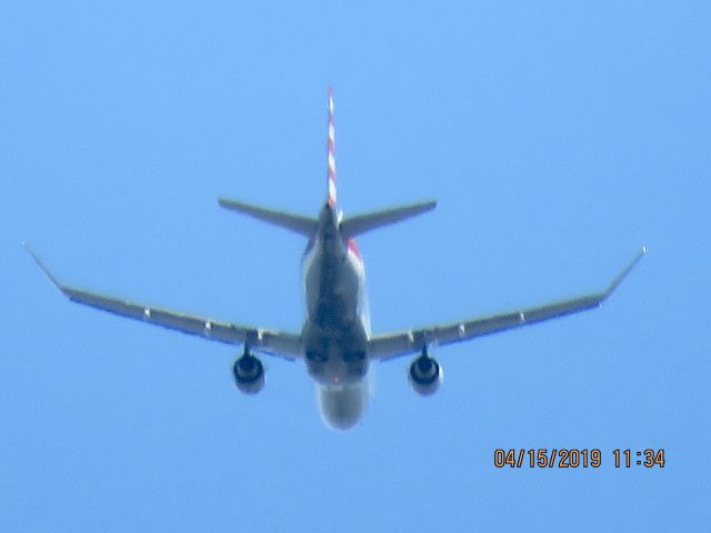 Embraer 175 (N257NN)