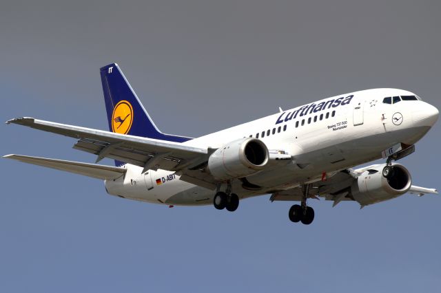 Boeing 737-500 (D-ABIT)