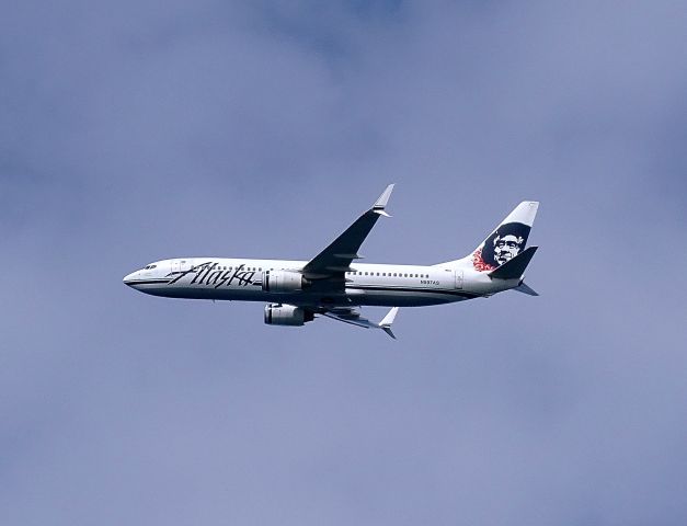 Boeing 737-800 (N597AS) - First entry with scimitar split wingtip in database Feb 28, 2015