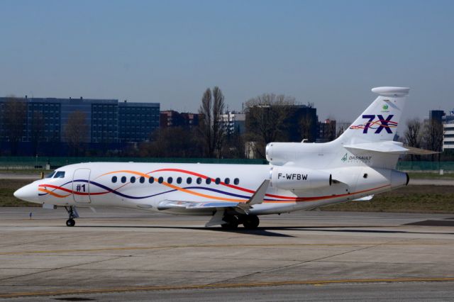 Dassault Falcon 7X (F-WFBW)