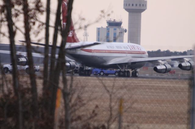 Boeing 707-100 (N707JT)