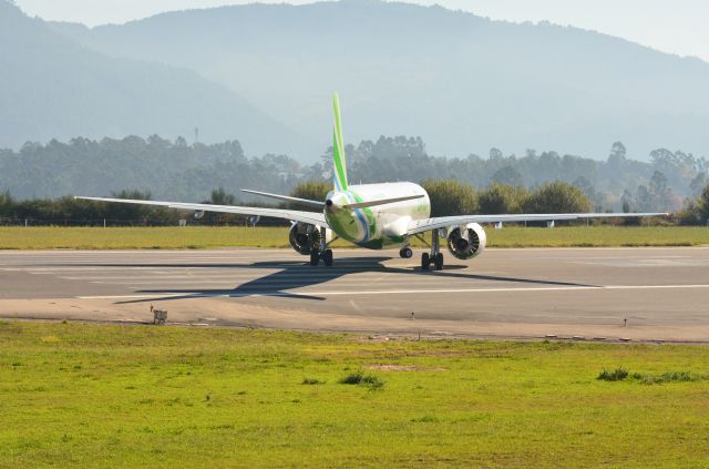 EMBRAER ERJ-190-400 (EC-NNV) - EC-NNV Rear View After Landing At LEVX From GCLP. 07-11-2021