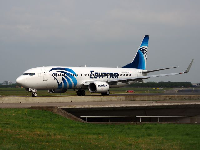 Boeing 737-800 (SU-GEC) - EgyptAir Boeing 737-800 at Amsterdam Airport Schiphol