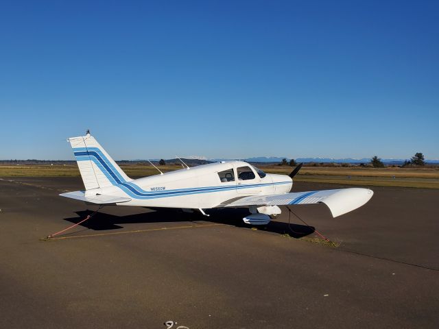 Piper Cherokee (N6560W)