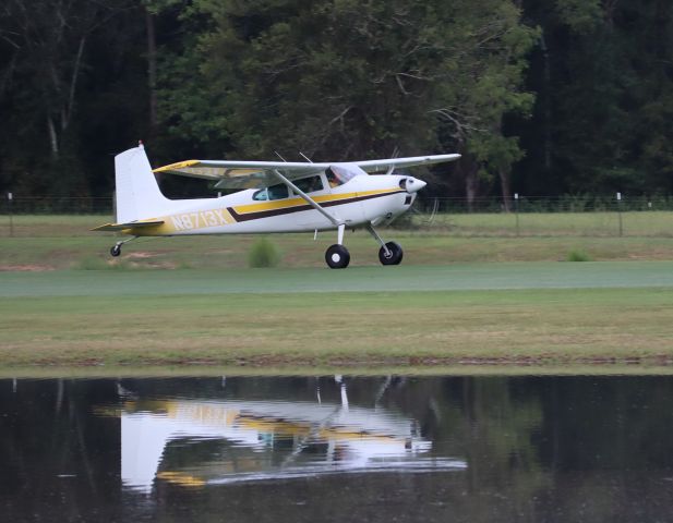 Cessna 152 (N8713X)