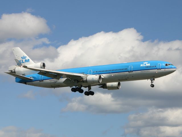 Boeing MD-11 (PH-KCB)