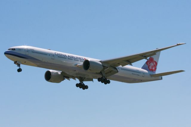 Boeing 777-200 (B-18055)