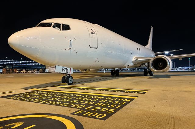 BOEING 737-400 (ZK-FXM)