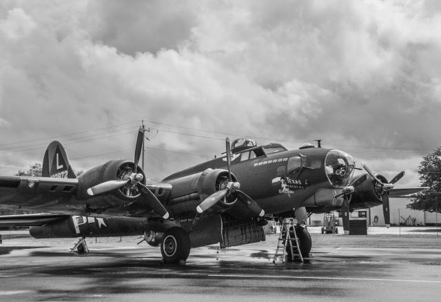 — — - Douglas-Long Beach built B-17G-95-DL