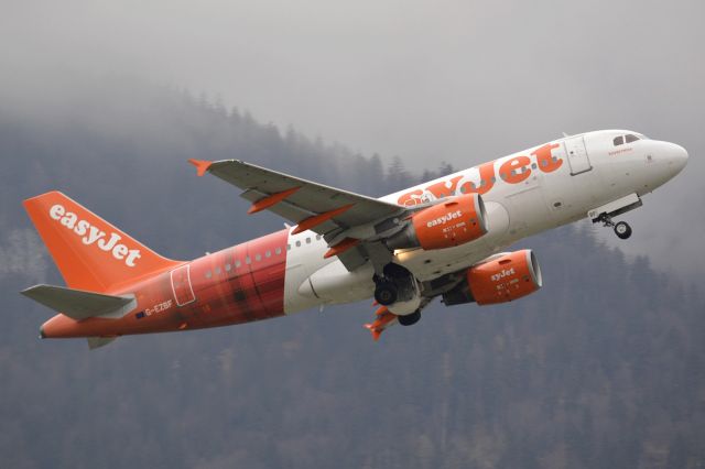 Airbus A319 (G-EZBF)