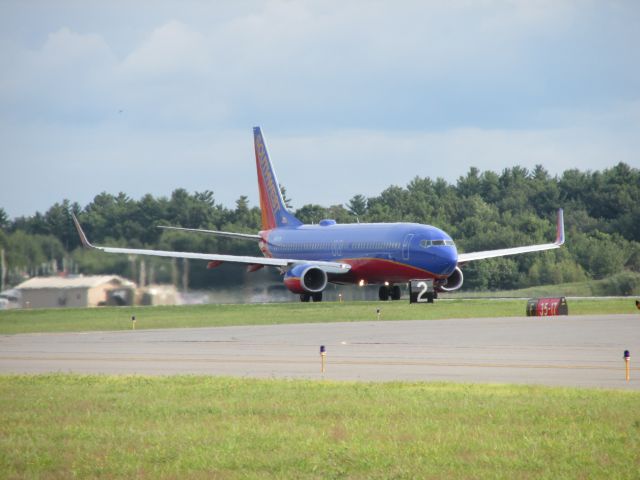 Boeing 737-800 —