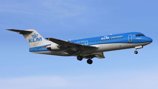 Fokker 70 (PH-KZB)