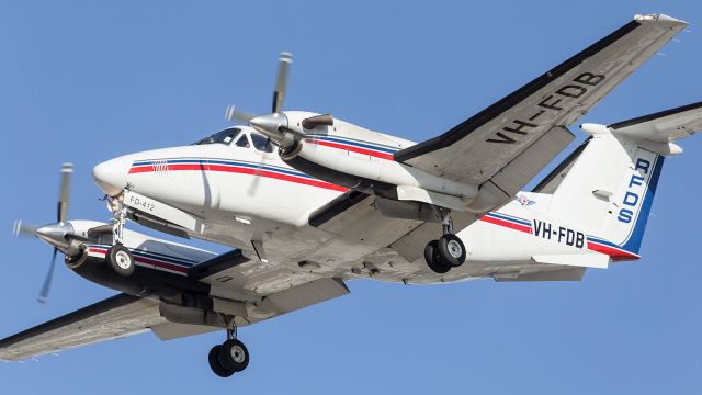 Beechcraft Super King Air 200 (VH-FDB) - Royal Flying Doctors Beechcraft, approaches YBTL, most likely carrying a patient flown in from the outback, providing a vital medical service to those living isolated communities.