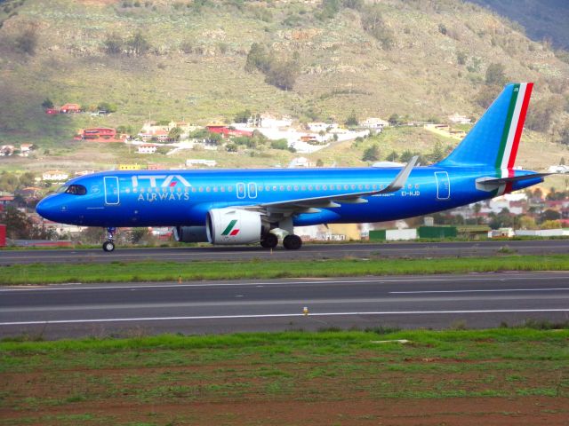 Airbus A320neo (EI-HJD)