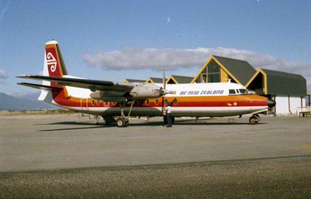 FAIRCHILD HILLER FH-227 (ZK-NFA) - Here is a photo i have taken years back in the old NAC NZ scheme before air new zealand repainted the aircraft to there green and blue colurs ZK-NFA (NOTHING FANTASTIC ABOUT IT)