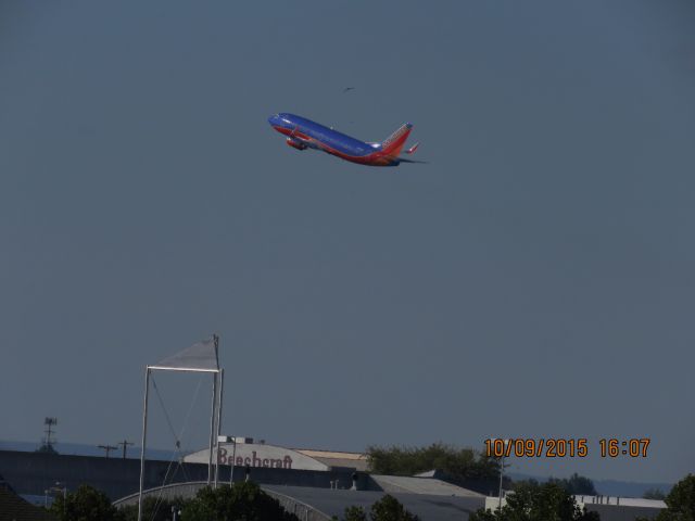 BOEING 737-300 (N391SW)