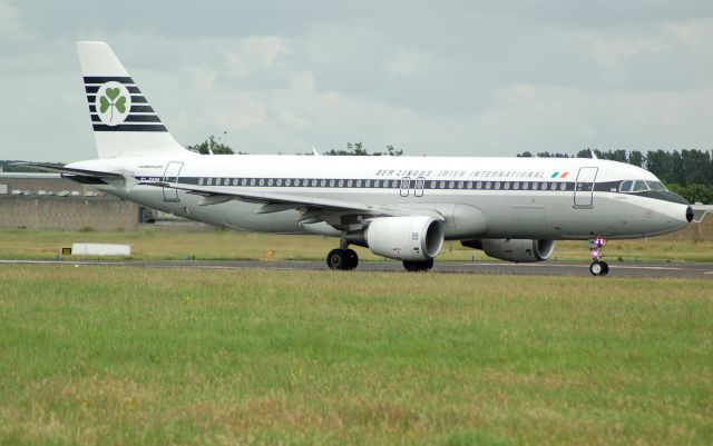 Airbus A320 (EI-DVM)