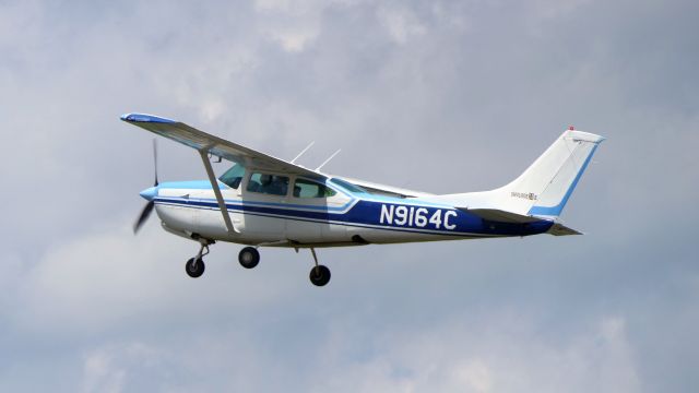 Cessna Skylane (N9164C)