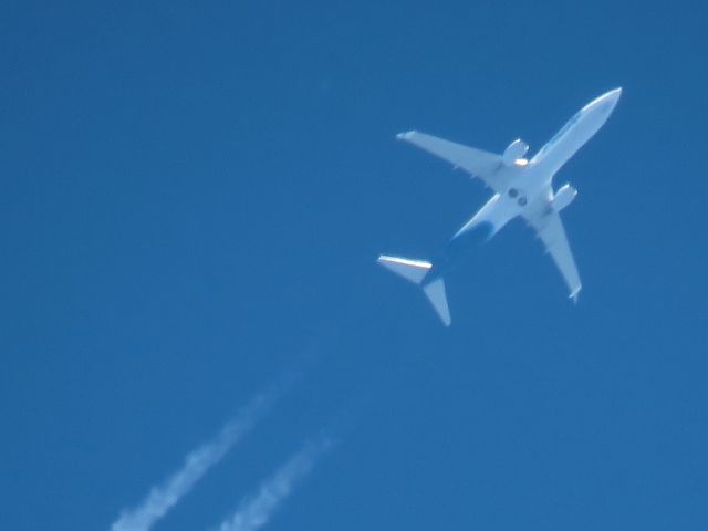 Boeing 737-900 (N287AK)