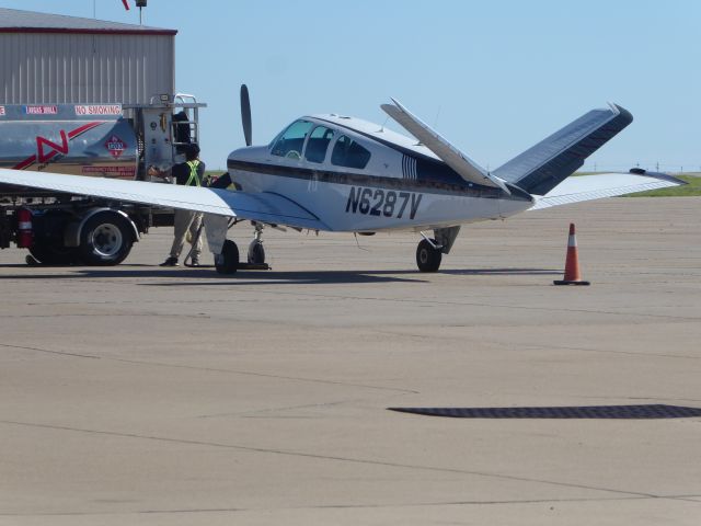 Beechcraft 35 Bonanza (N6287V)