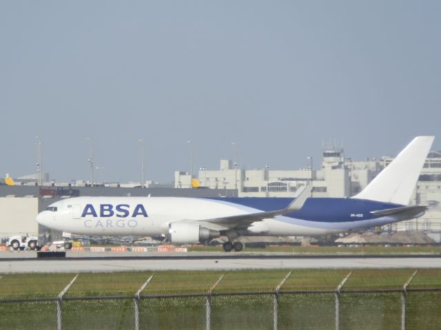 BOEING 767-300 (PR-ACG) - ABSA Cargo B767-300F