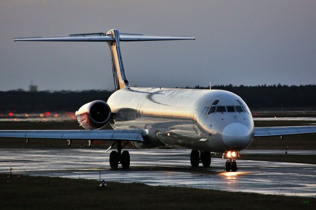 McDonnell Douglas MD-82 (SE-DIK) - My favorite plane