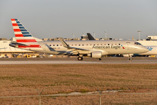 Embraer 175 (N298FR) - 36-R 03-21-21