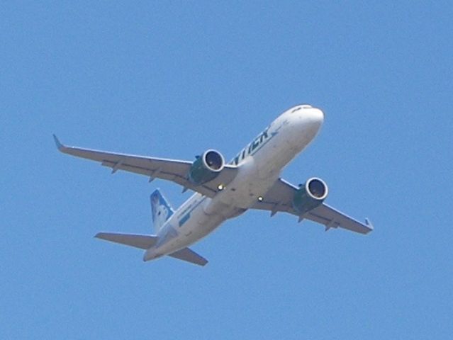 Airbus A320 (N304FR) - Flight 214 from Denver to Tyler, Texas, performing a go around. 10.20.19