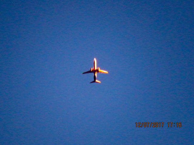 Boeing 737-900 (N277AK)