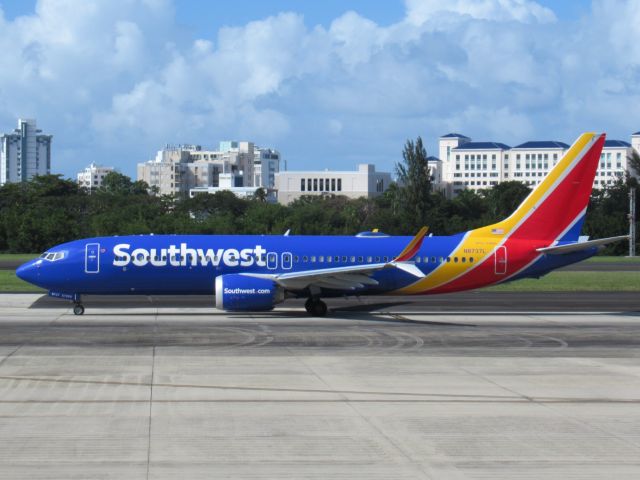 Boeing 737 MAX 8 (N8737L)