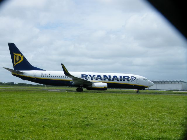 Boeing 737-800 (EI-DHG)