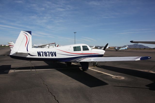 Mooney M-20 (N7879V)