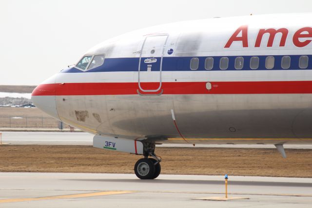 Boeing 737-800 (N842NN)