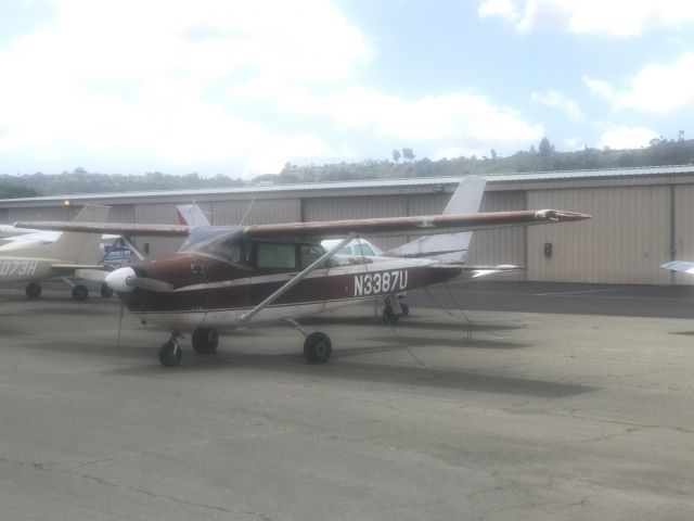 Cessna Skylane (N3387U)