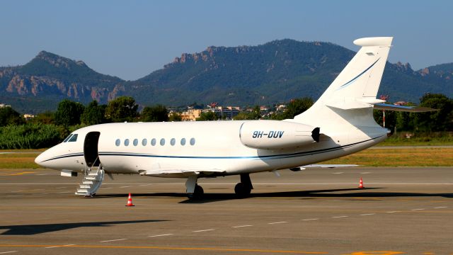 Dassault Falcon 2000 (9H-DUV)